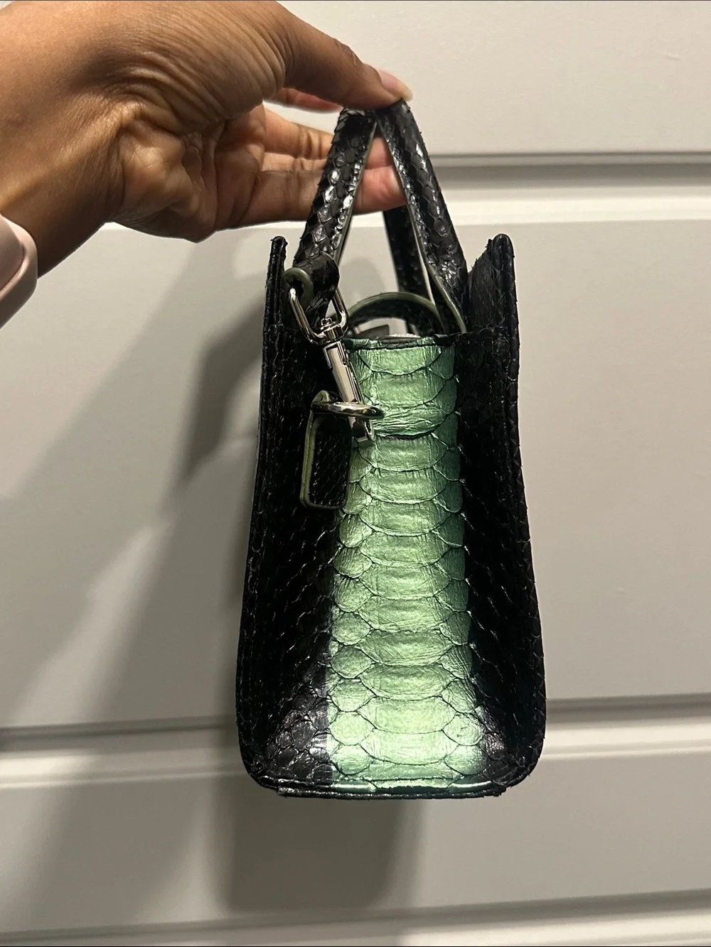Brandon Blackwood ESR Tote Bag - Picture 7 of 11